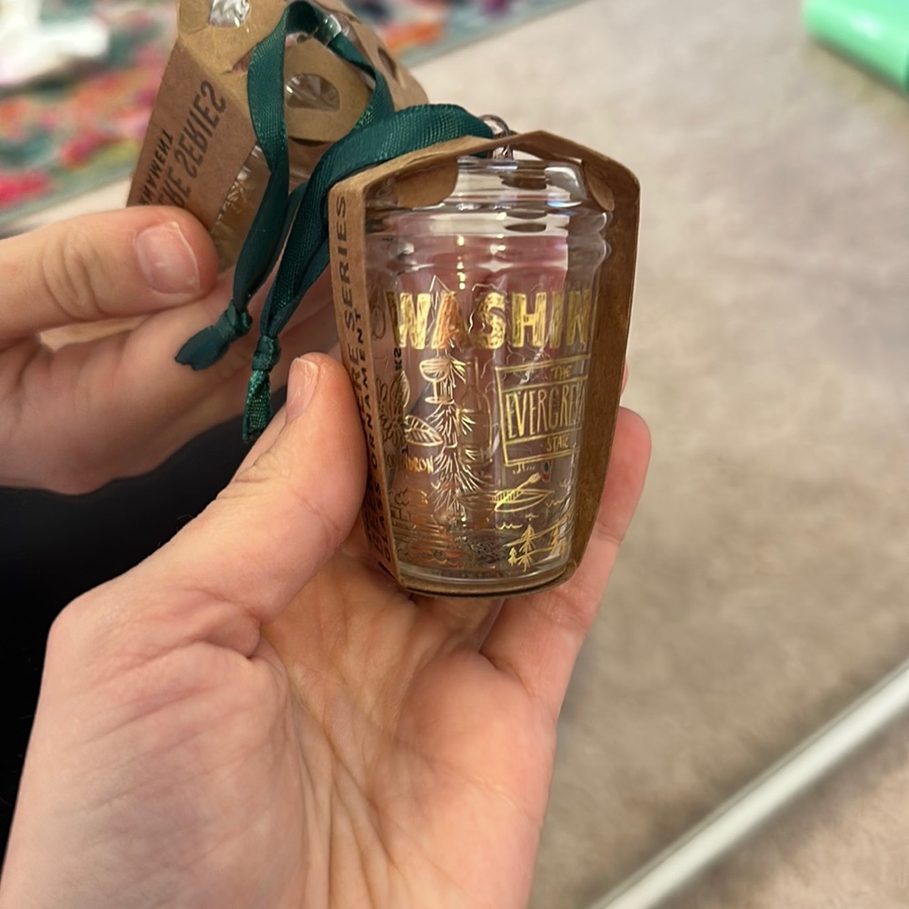 NEW Starbucks Washington State Glass Christmas Ornament